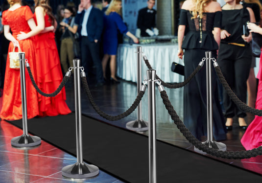 Securit Barriers Systems - Anti-Slip Carpet in Black 4 meters 90x400x0,7cm – in use