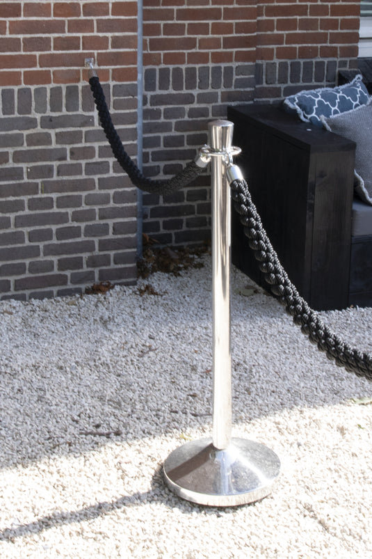 Securit Barriers Systems - Classic Hooks - Chrome 5x3,8x4cm - Pack of 5 - in use