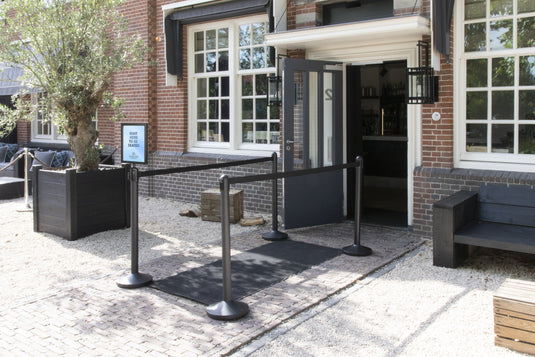 Securit Barriers Systems - Retractable - Coated black 88x31x31cm - in use