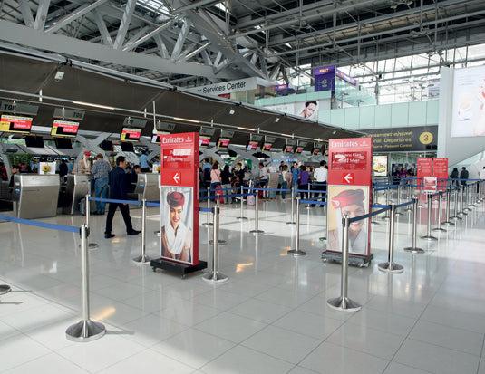 Securit Barriers Systems - Retractable - Stainless steel 96x7x7cm - in use