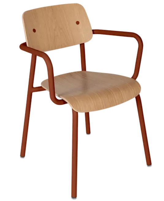 Red Ochre Fermob Studie oak outdoor armchair with wooden armrests, designed for outdoor seating and garden furniture.