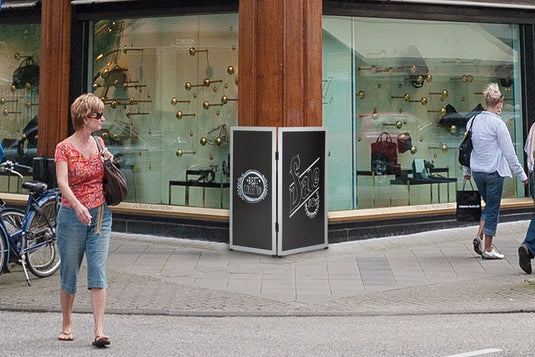 Securit Pavement Boards - Multi Board - White 115x60x11,7cm - in use