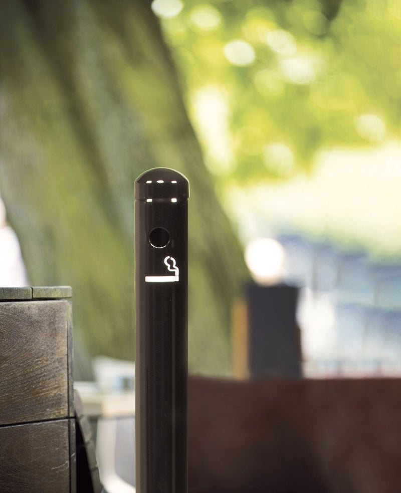 Load image into Gallery viewer, Securit Barriers Systems - Smoke Pole - Black 4x25x25cm - in use
