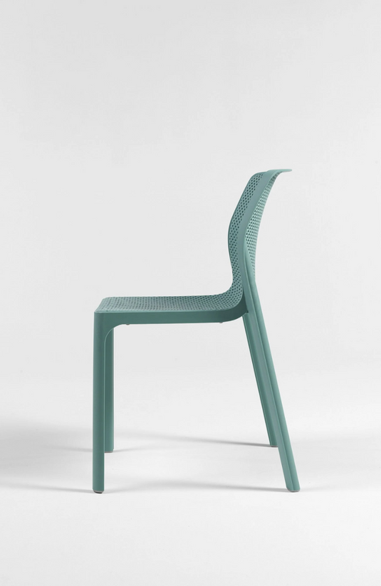 Nardi Salice Bit outdoor chair with a modern design, featuring a sleek black frame and woven seat, ideal for patio relaxation.