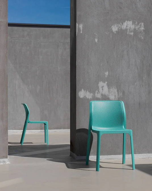 Nardi Salice Bit outdoor chair with a modern design, made of durable plastic, suitable for patio or garden seating.