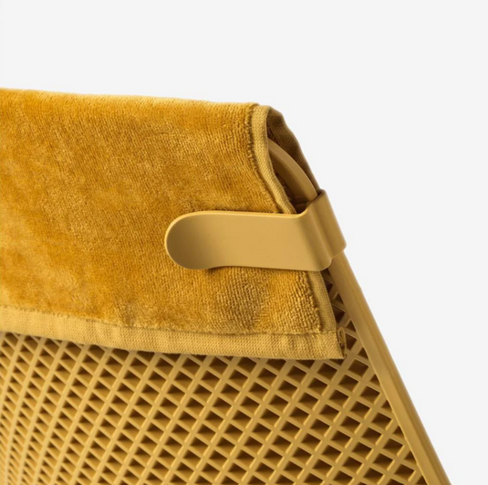 Yellow Net Lounge Beach Towel by Nardi, lightweight and breathable, ideal for relaxing at the beach or poolside.