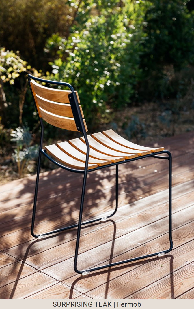 Load image into Gallery viewer, Fermob Surprising Teak Chair, outdoor metal chair with teak accents, designed for stylish outdoor furniture use.
