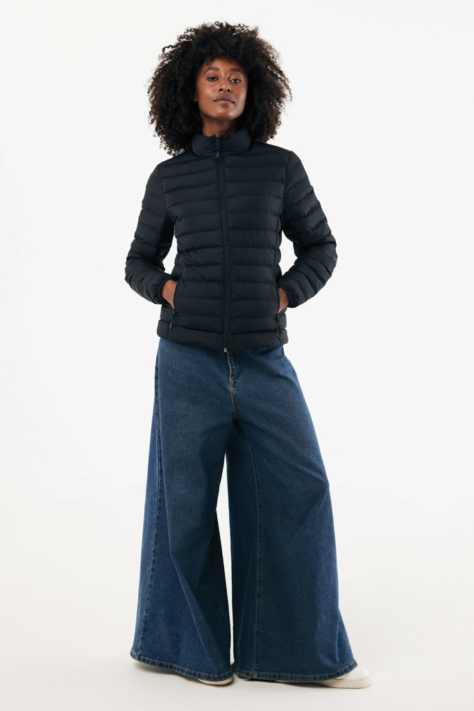 Load image into Gallery viewer, Maiko women recycled polyester padded jacket by iqoniq, showcasing the textile with a padded, warm design and stylish fit.
