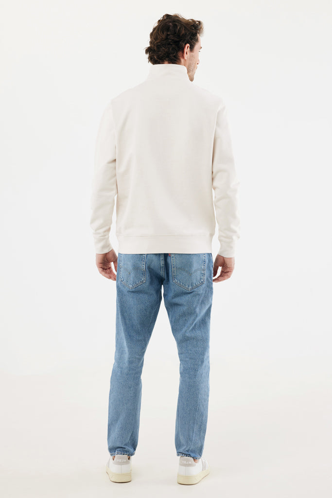 Load image into Gallery viewer, iqoniq Elgon recycled cotton quarter zip sweater, close-up of the textile fabric and quarter zipper detail.
