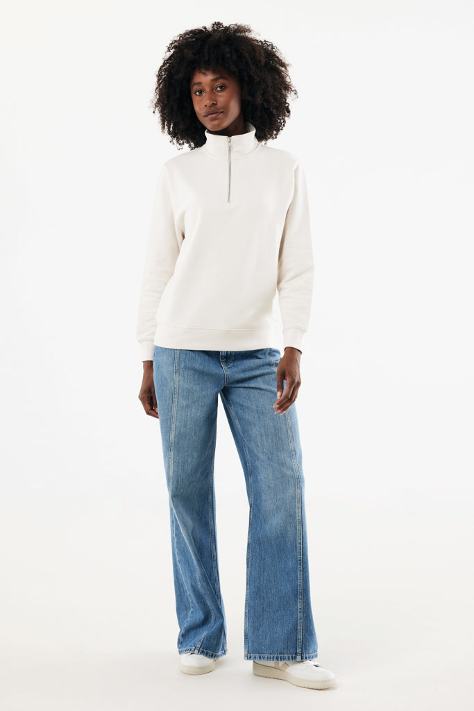 Load image into Gallery viewer, Iqoniq Elgon recycled cotton quarter zip sweater, close-up of textured textile fabric in neutral tones.
