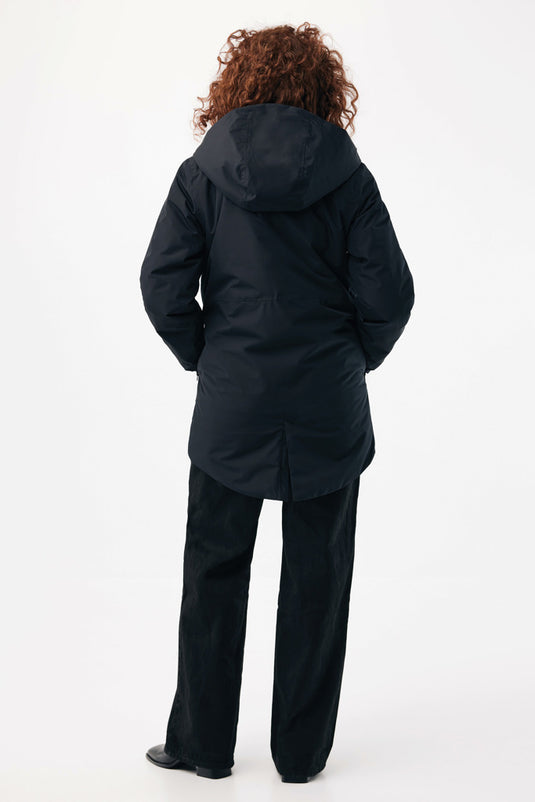 Thelon recycled polyester parka by iqoniq, shown in a textile image, featuring a stylish, eco-friendly design with a hood and front zipper.