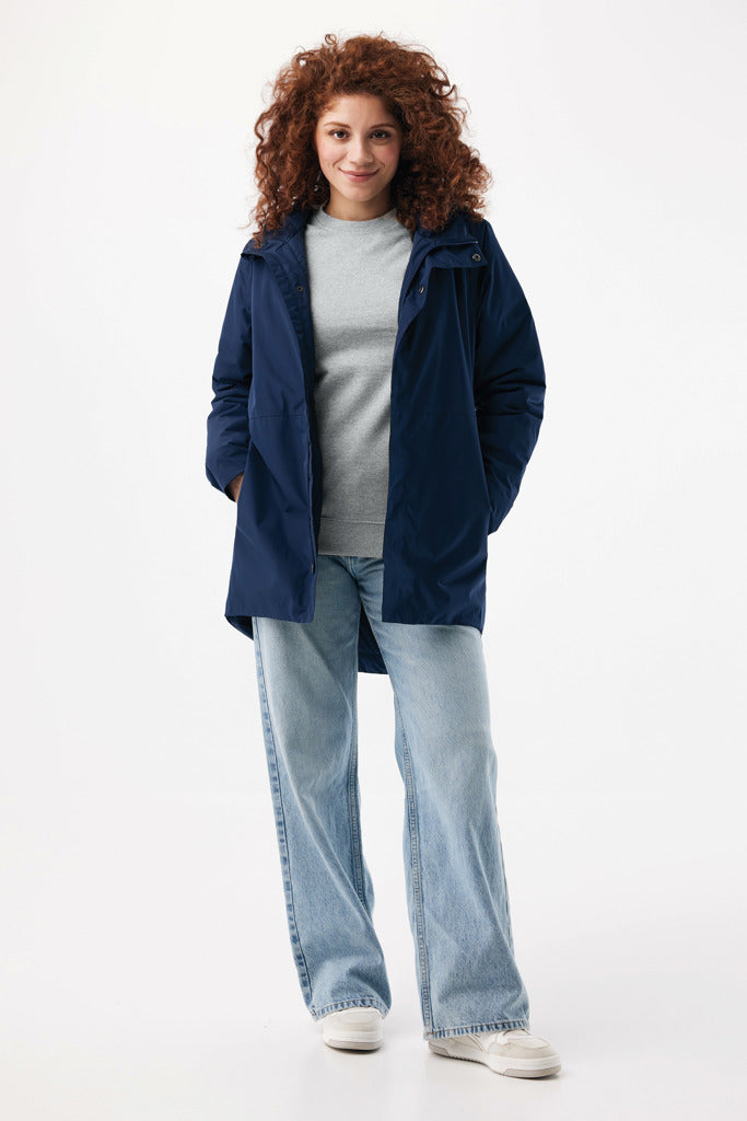 Load image into Gallery viewer, Thelon recycled polyester parka by iqoniq, showcasing a durable textile with a hood and front zipper, designed for outdoor wear.

