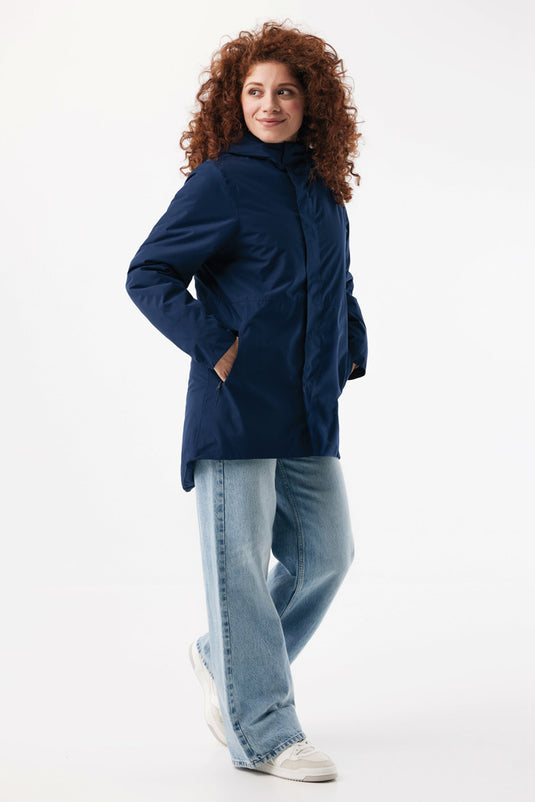 Iqoniq Thelon recycled polyester parka in textile with a front view showing its eco-friendly design and cozy fit.