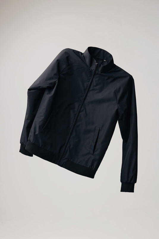 Iqoniq Odin recycled polyester urban jacket in textile, shown in a stylish, modern design ideal for city wear.