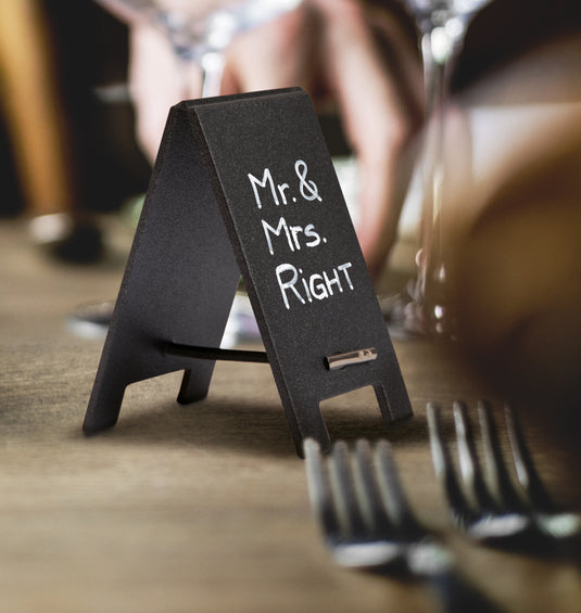 Securit Table Chalkboards - Accessories - Black 8,5x5x0,5cm - Pack of 6 - in use