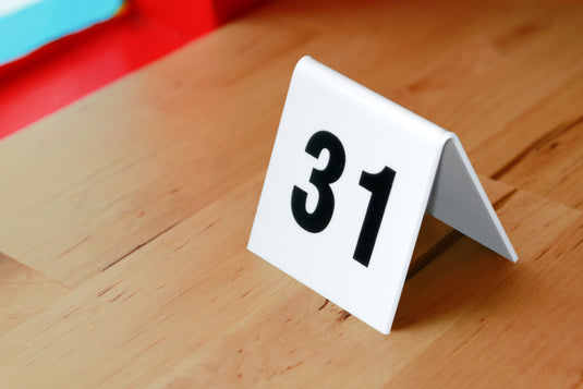 Securit Table Boards - Accessories Signs - White 5,2x5,2x4,5cm - Pack of 6 - in use