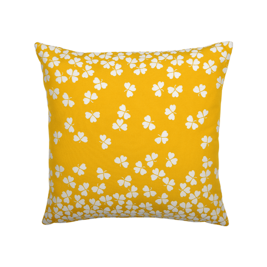 Fermob Trèfle Outdoor Cushion 44 x 44 cm – Smooth Honey