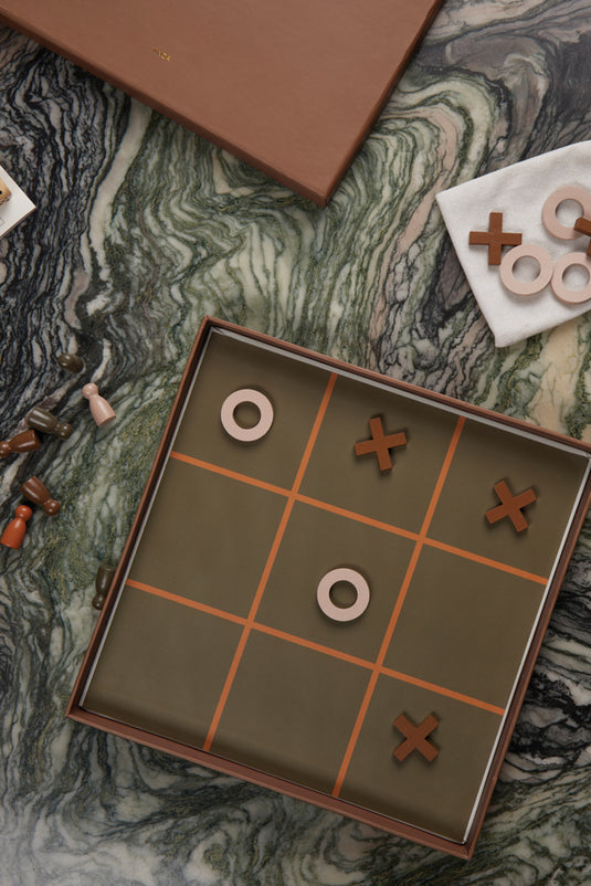 Coffee table collection box - Custom Wood Designs