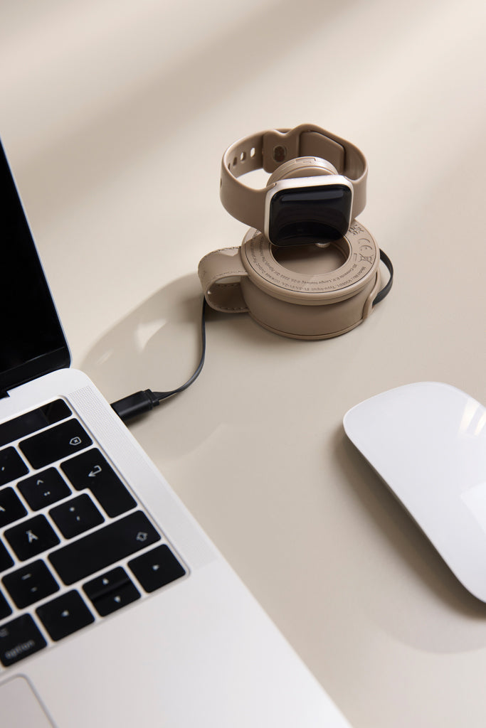 Load image into Gallery viewer, Vinga Baltimore RCS 2-in-1 wireless travel charger for phones and tablets with 15W fast charging, compact design, and USB-C port.
