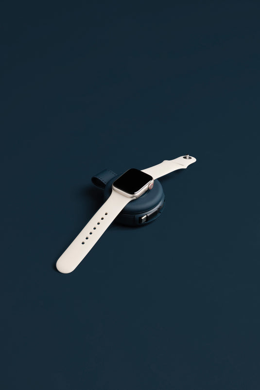 Vinga Baltimore RCS 2-in-1 wireless travel charger for phones and tablets with 15W power output, compact and portable design.