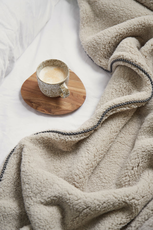 Main GRS recycled double pile blanket