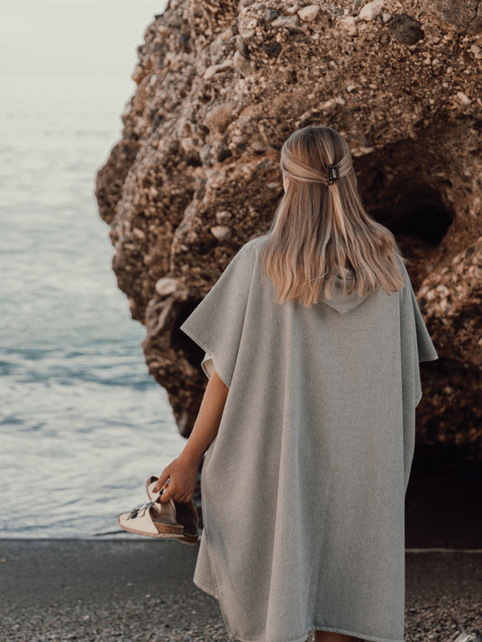 VINGA Tolo hammam terry beach poncho - Custom Wood Designs