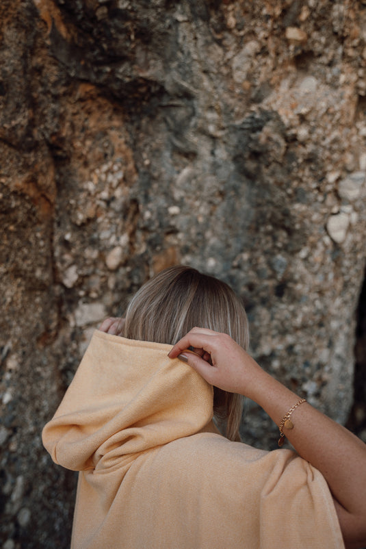 VINGA Tolo hammam terry beach poncho - Custom Wood Designs