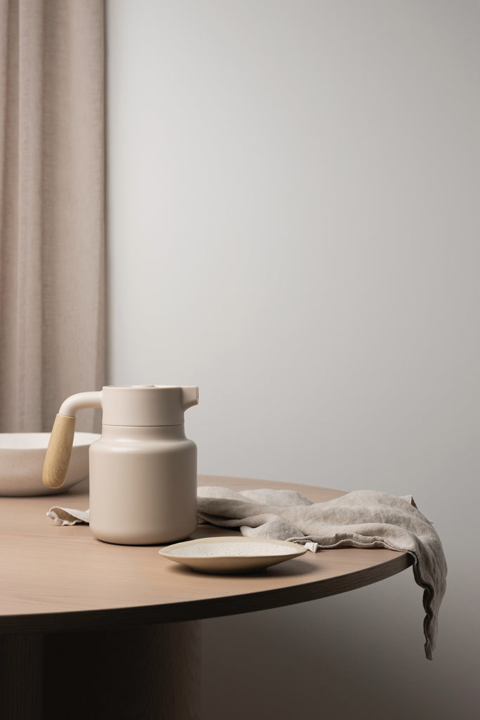 Load image into Gallery viewer, VINGA Arbe RCS vacuum jug 1200 ML - Custom Wood Designs
