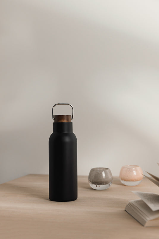 VINGA Ciro RCS recycled vacuum bottle 580ml - Custom Wood Designs