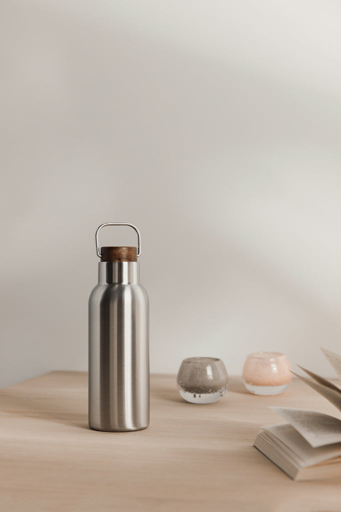 Load image into Gallery viewer, VINGA Ciro RCS recycled vacuum bottle 580ml - Custom Wood Designs
