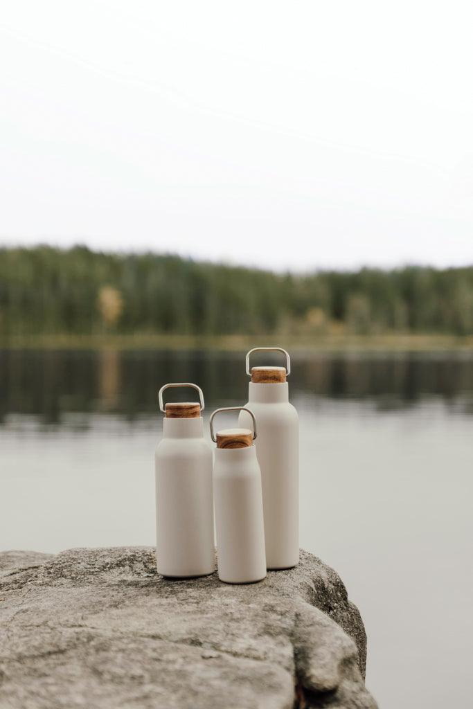 Load image into Gallery viewer, VINGA Ciro RCS recycled vacuum bottle 580ml - Custom Wood Designs
