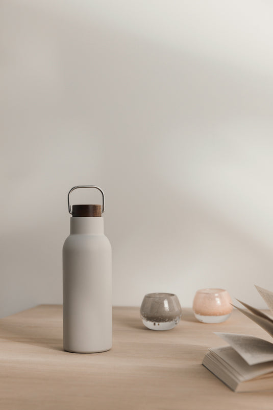 VINGA Ciro RCS recycled vacuum bottle 580ml - Custom Wood Designs
