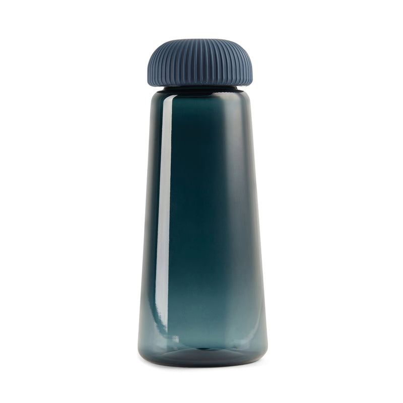 Load image into Gallery viewer, VINGA Erie RCS recycled pet bottle 575 ML - Custom Wood Designs
