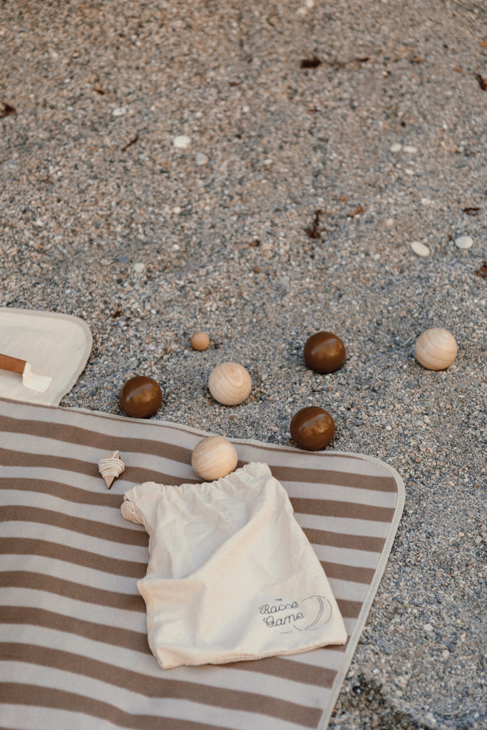 Load image into Gallery viewer, Bocce game - Custom Wood Designs
