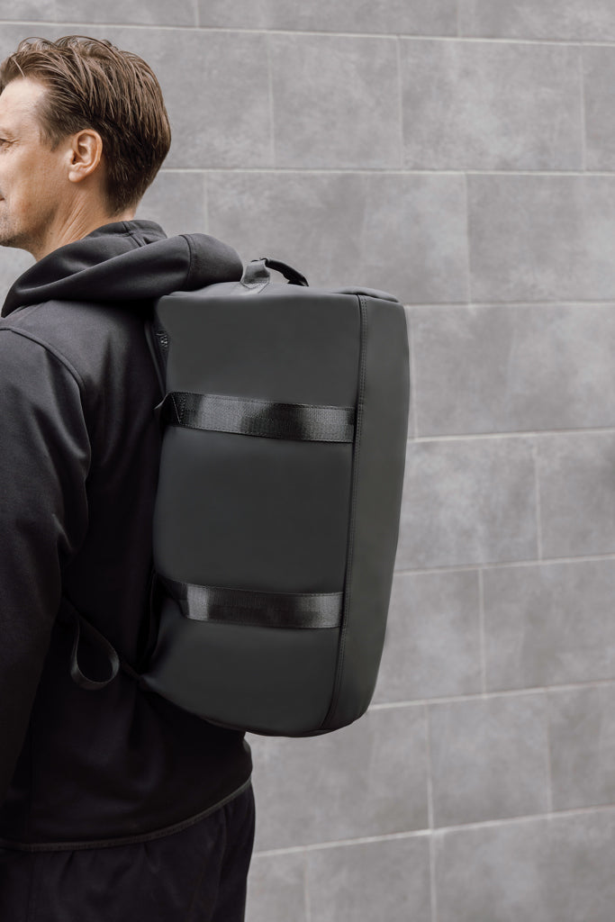 Load image into Gallery viewer, VINGA Baltimore RCS weekend backpack - Custom Wood Designs VINGA Baltimore RCS weekend backpack made from [material] –  [use_case] | Custom Wood Designs
