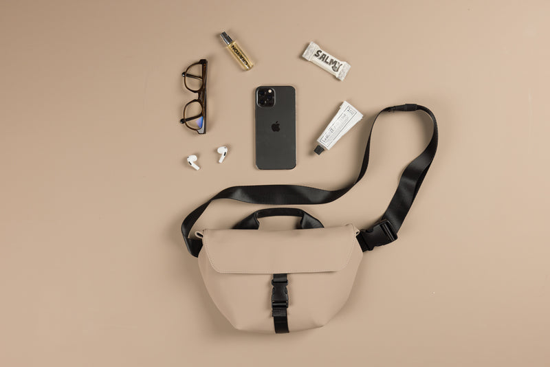 Load image into Gallery viewer, VINGA Baltimore RCS sling bag - Custom Wood Designs VINGA Baltimore RCS sling bag made from [material] –  [use_case] | Custom Wood Designs
