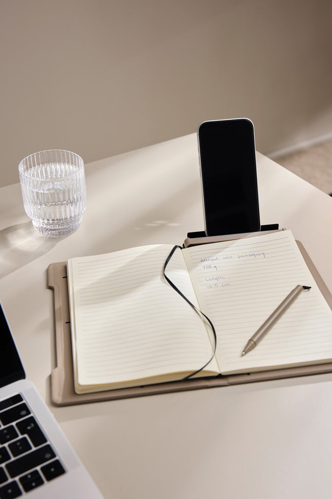 Load image into Gallery viewer, Vinga Baltimore RCS 4-in-1 refillable notebook with durable cover and multiple sections for notes and organization.
