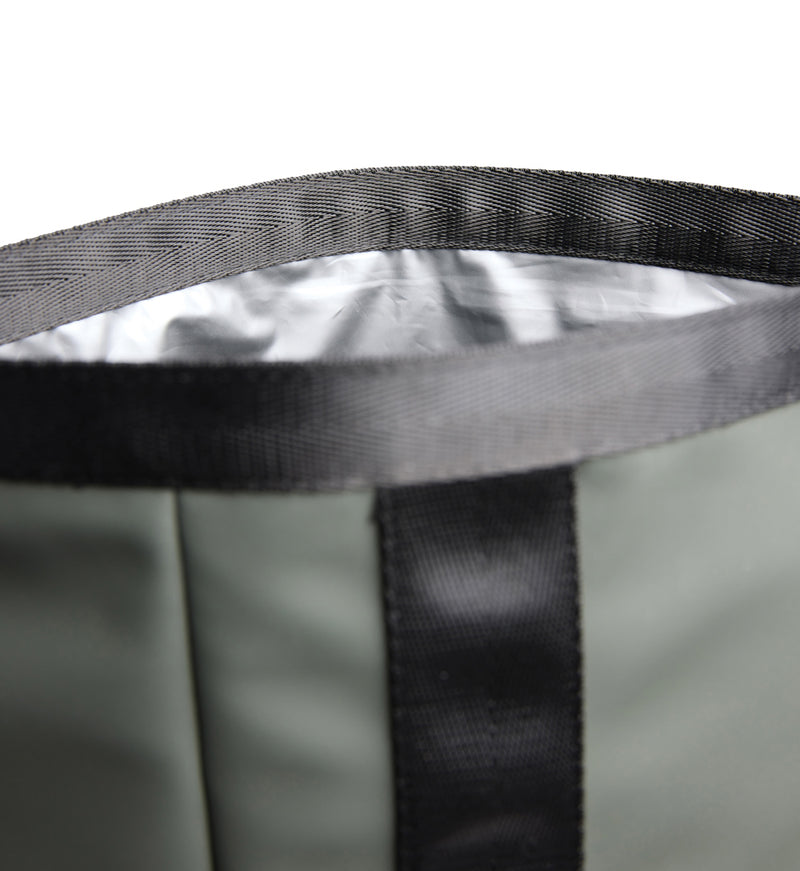 Load image into Gallery viewer, VINGA Baltimore RCS Roll-top cooler bag - Custom Wood Designs VINGA Baltimore RCS Roll-top cooler bag made from [material] –  [use_case] | Custom Wood Designs
