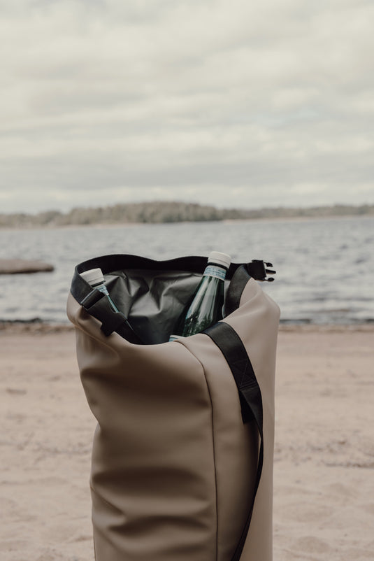 VINGA Baltimore RCS Roll-top cooler bag - Custom Wood Designs VINGA Baltimore RCS Roll-top cooler bag made from [material] –  [use_case] | Custom Wood Designs