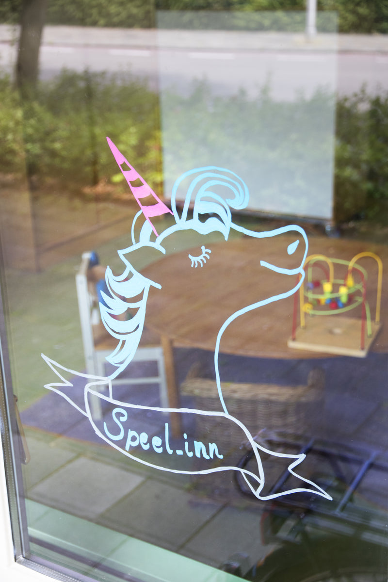 Load image into Gallery viewer, Securit Chalkmarkers - Window Stencils - White 59,4x42x0,001cm - Pack of 6 - in use
