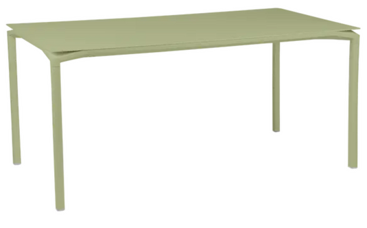 Fermob CALVI rectangular kitchen table, 160x80 cm, six-seater with wooden top and metal legs, ideal for dining spaces.