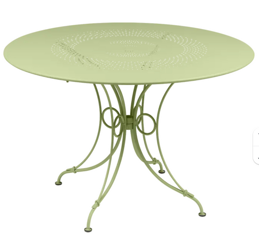 Willow Green Fermob 1900 outdoor round table with 117 cm diameter, suitable for garden or patio outdoor furniture.