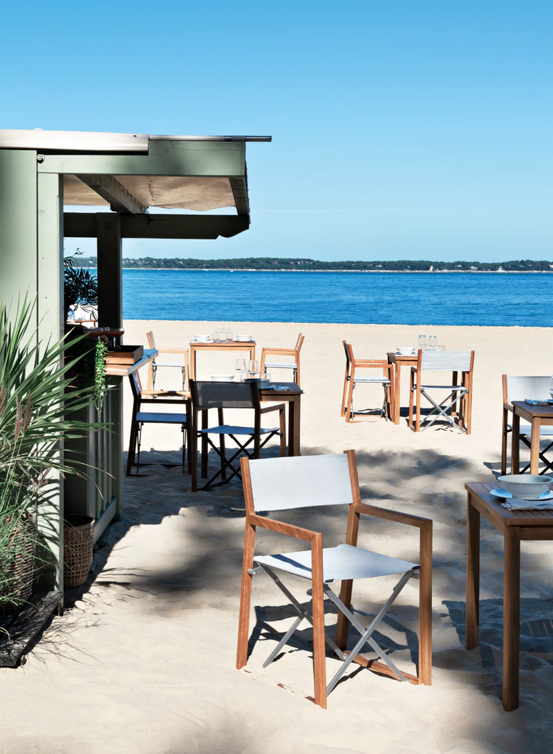 Load image into Gallery viewer, Fermob ZÉNITH teak folding director’s beach chair with armrests, lightweight and portable, ideal for outdoor relaxation.
