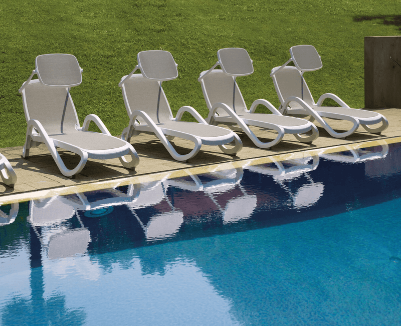 Load image into Gallery viewer, Alfa Sun Lounger Stackable Outdoor Recliner with Armrests - Custom Wood DesignsNardi Alfa Sun Lounger, stackable outdoor recliner with armrests, made of weather-resistant material for patio relaxation.Sunlounger24575215829783Tortora
