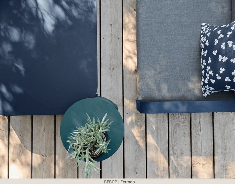 Load image into Gallery viewer, Fermob Bebop Side Table with 35cm diameter, anthracite metal finish, outdoor offset table, modern design.
