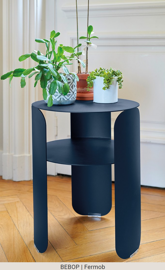 Fermob Bebop Side Table with 35cm diameter in anthracite metal, outdoor offset table design.