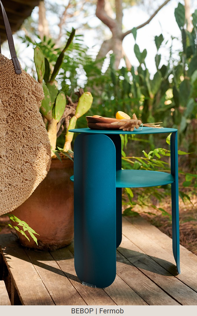 Load image into Gallery viewer, Fermob Bebop side table with 35cm diameter in anthracite metal, outdoor offset table with sleek modern design.
