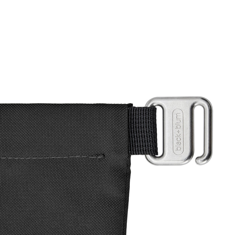 Load image into Gallery viewer, Black+Blum 6.7L insulated Lunch/Cooler Bag - Custom Wood DesignsBlack + Blum insulated outdoor lunch and cooler bag in black with carrying handle, designed for keeping food and drinks cold.OutdoorP439.1801rPETblack
