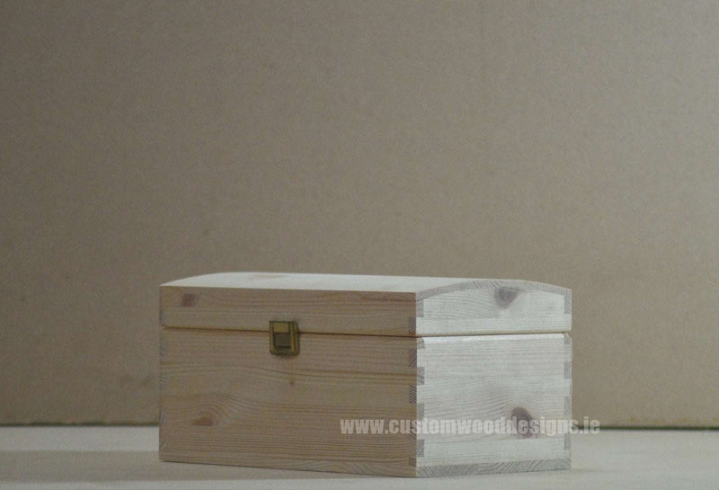 Load image into Gallery viewer, Pine Wood Chest CB2 26 X 16 X 13,5 cm Chest Box pin chest-box-unbranded-pine-wood-chest-cb2-26-x-16-x-13-5-cm-53611781947735
