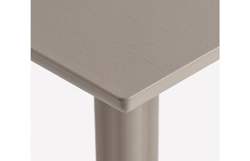 Load image into Gallery viewer, Nardi Clip Mat 80 outdoor table – Clip Mat family lifestyle 2
